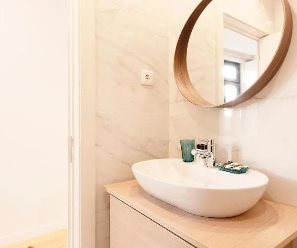 Hm - Downtown Swimming Pool *