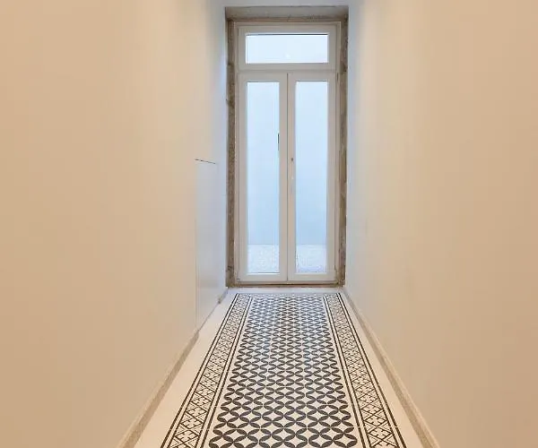 Hm - Downtown Swimming Pool Oporto